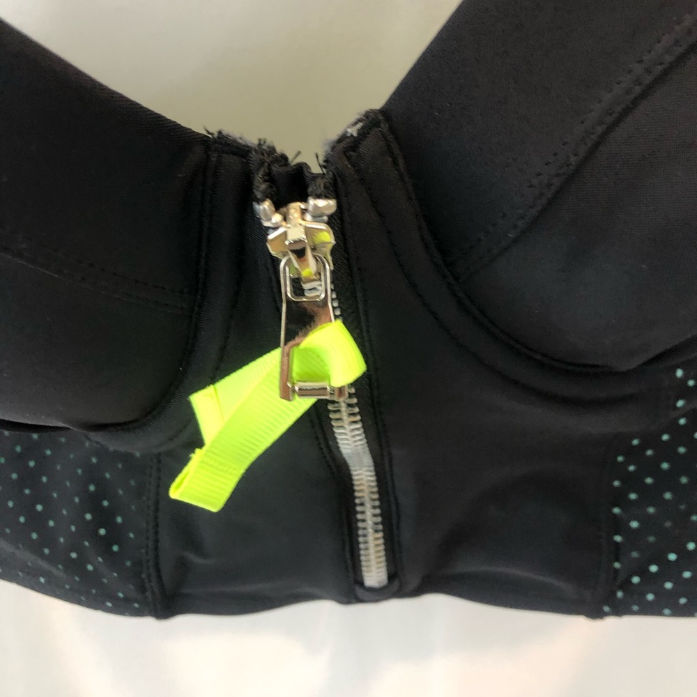 Op halter top swim suit with zipper - Picture 4 of 6